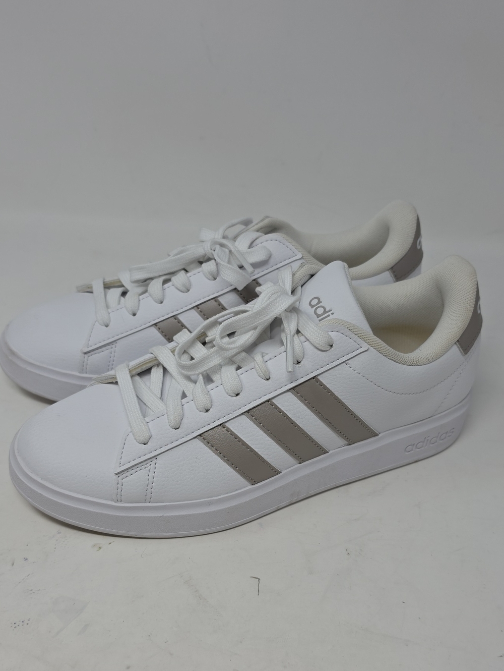 adidas GRAND COURT 2.0 Women's SHOES Size 9